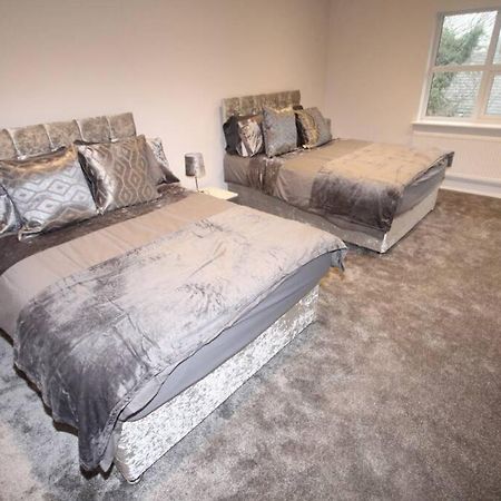 Great West Road Apartments Flat D Londra Esterno foto